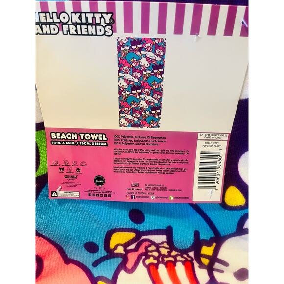 Hello kitty popcorn party beach towel 30 by 60 - Picture 4 of 4